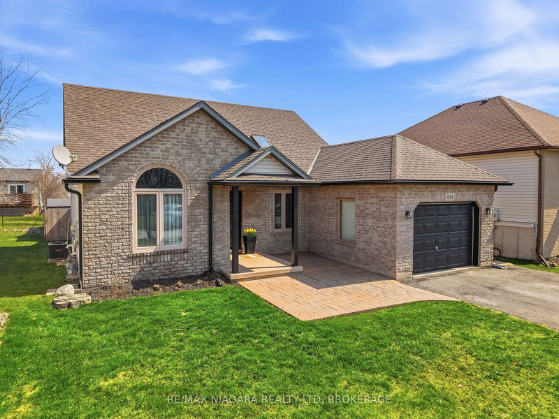 home for sale on 858 Canada Drive