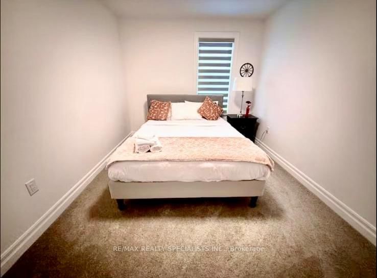 7481 Splendour Drive - Photo 10