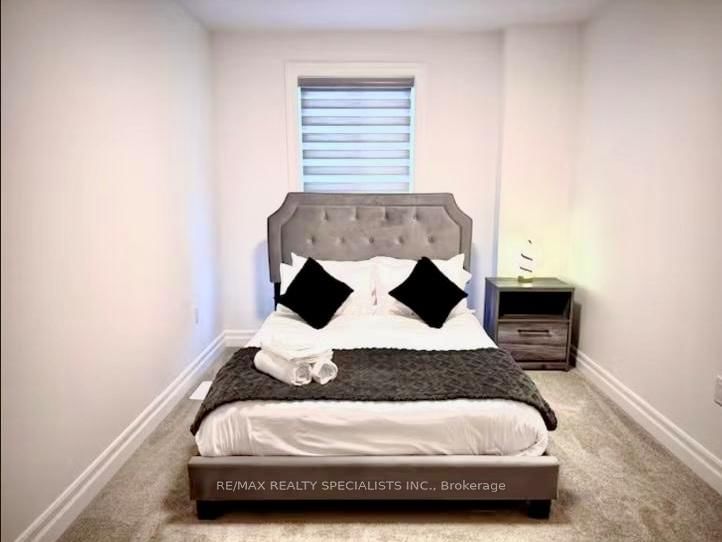 7481 Splendour Drive - Photo 11