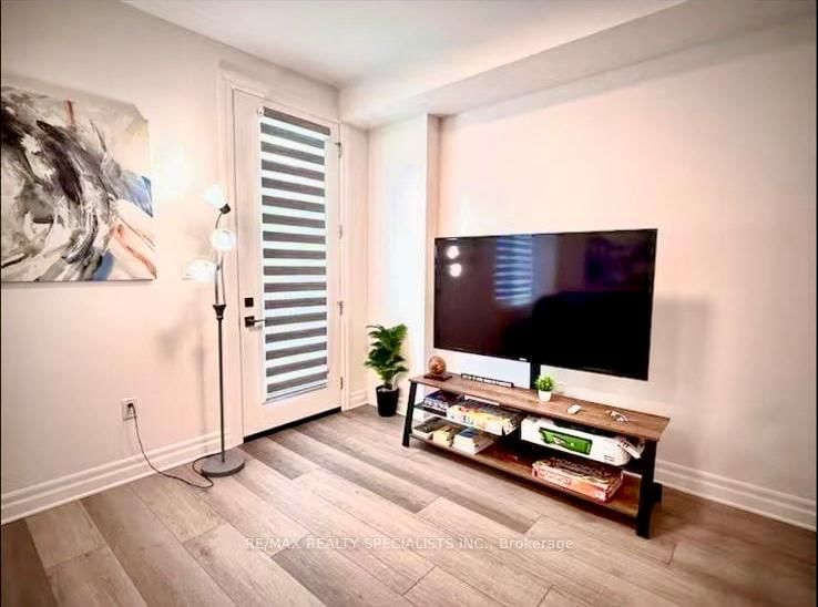 7481 Splendour Drive - Photo 6