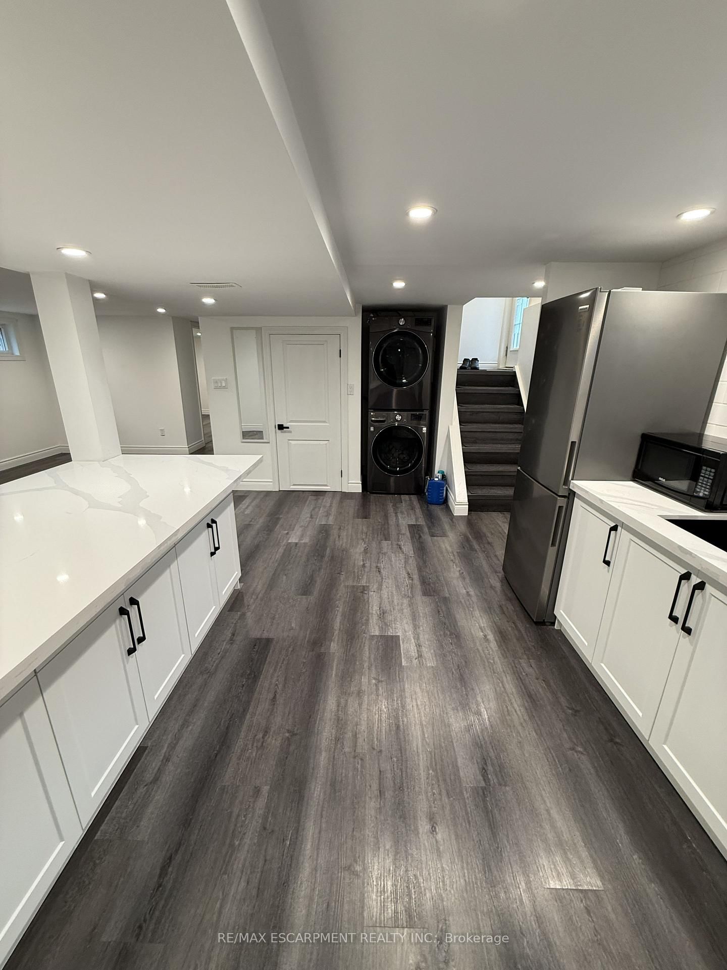 79 Castlefield Drive, Unit Basement - Photo 11