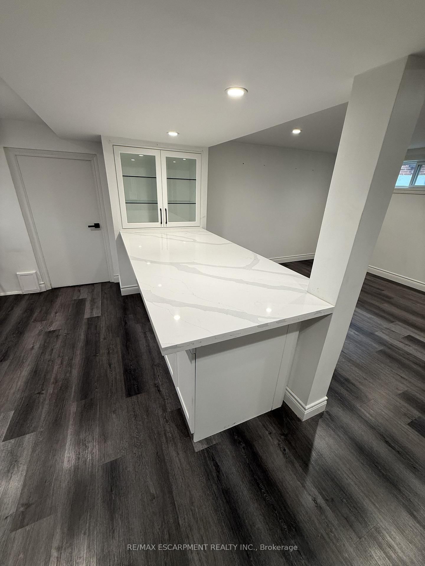 79 Castlefield Drive, Unit Basement - Photo 12