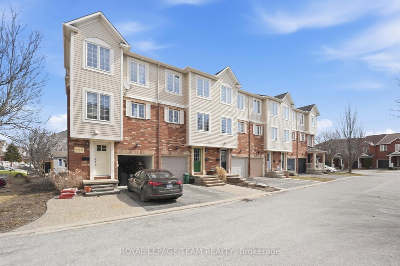 206 - 90 Edenvale Dr, Kanata, K2K 3N8 | Image 2