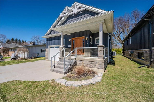 479 St George Street E