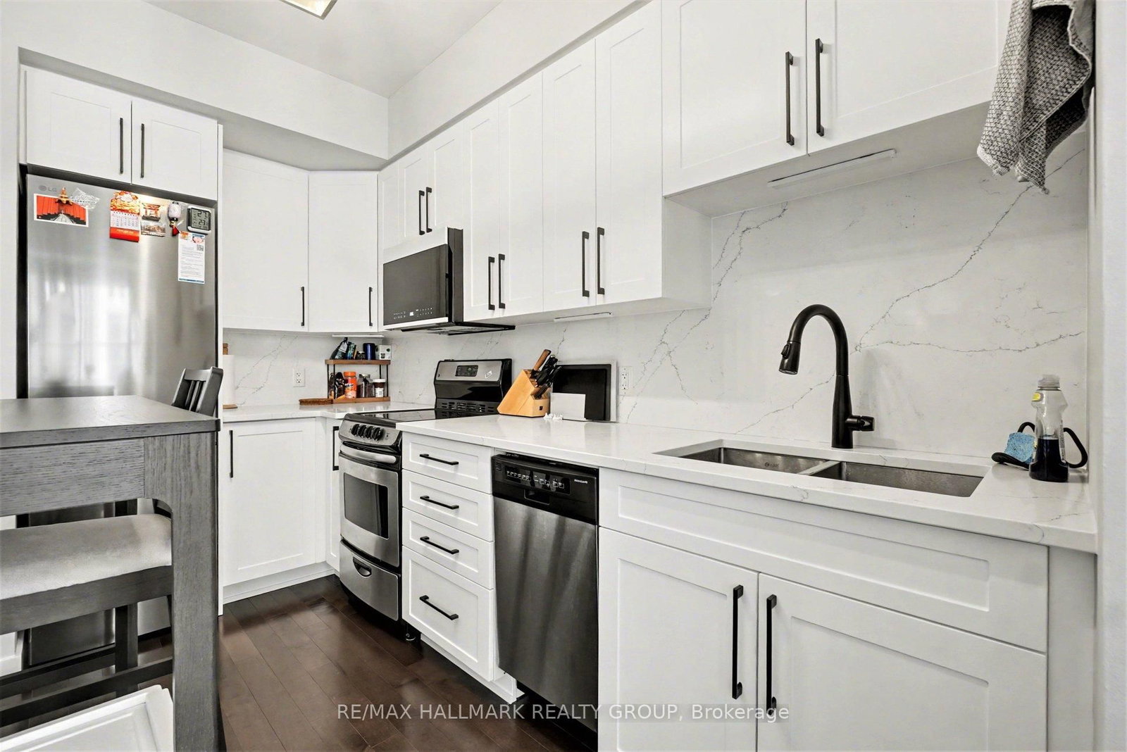 40 Nepean Street, Unit 1502 - Photo 13