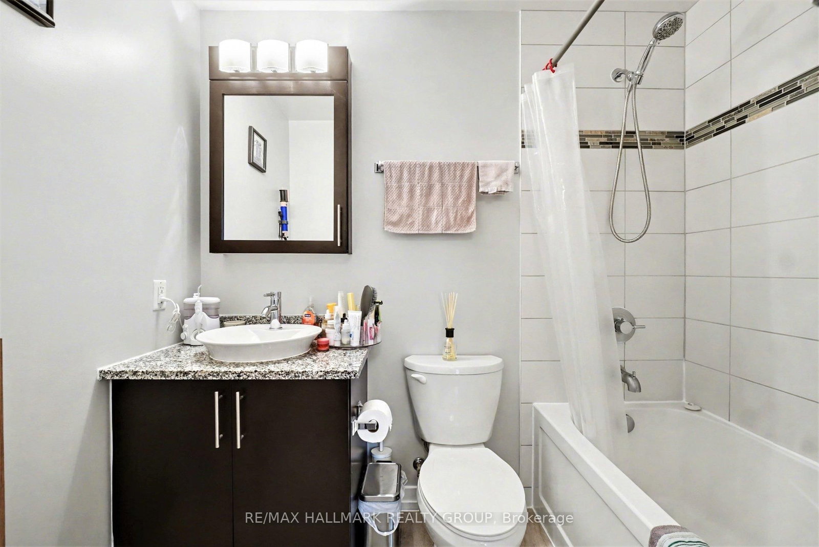 40 Nepean Street, Unit 1502 - Photo 16