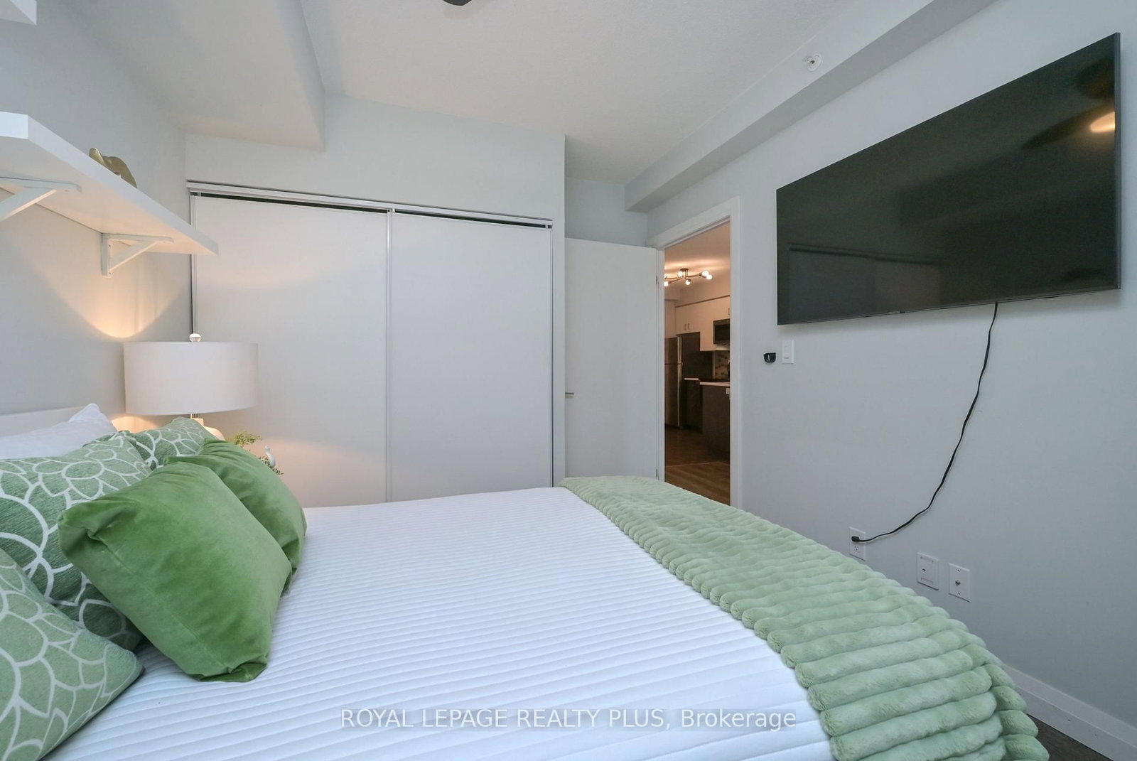 53 Arthur Street S, Unit 614 - Photo 13