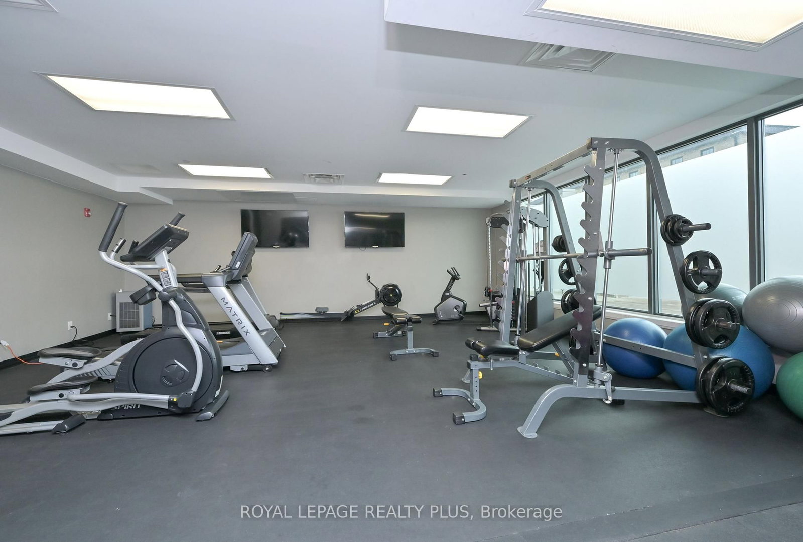 53 Arthur Street S, Unit 614 - Photo 29