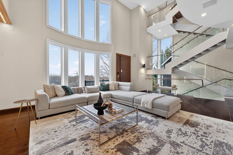 237B Main St W, Grimsby, L3M 1S1 | Image 3