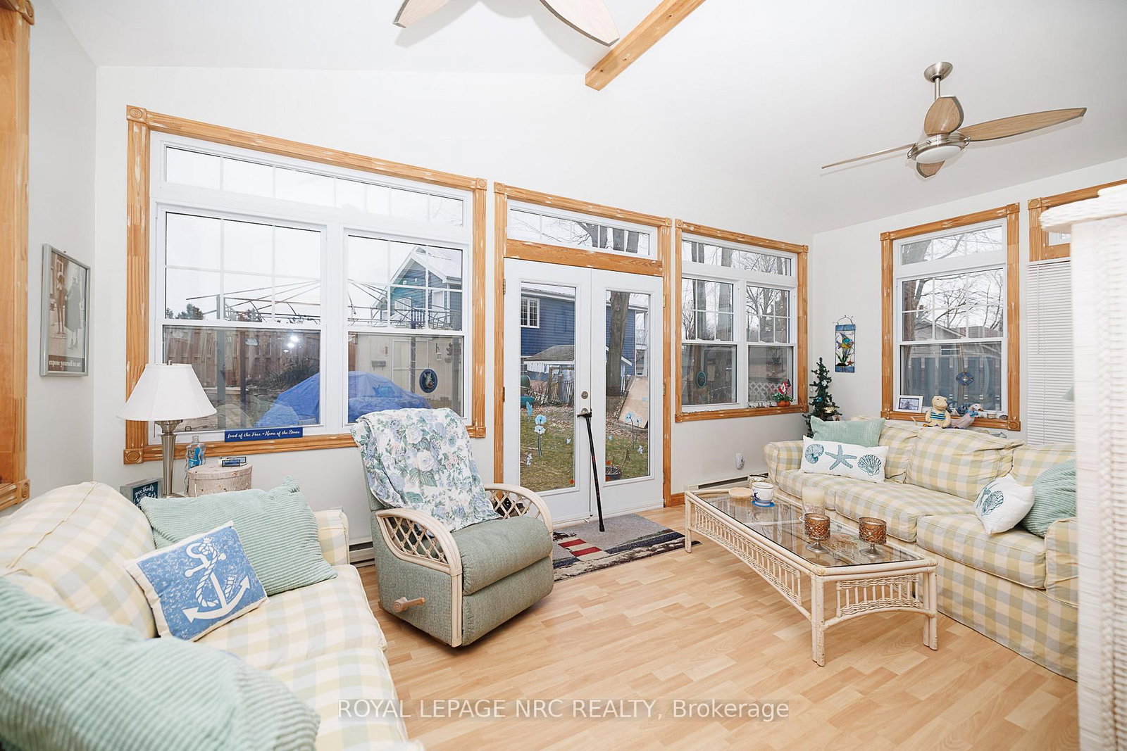 Detached House for sale at 3840 Terrace Lane, Fort Erie, Ontario, L0S 1B0 - Crystal Beach - MLS: X12982842