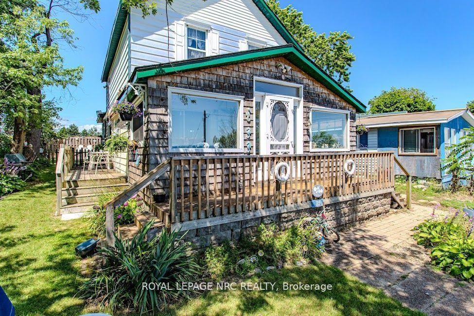 Detached House for sale at 3840 Terrace Lane, Fort Erie, Ontario, L0S 1B0 - Crystal Beach - MLS: X12982842