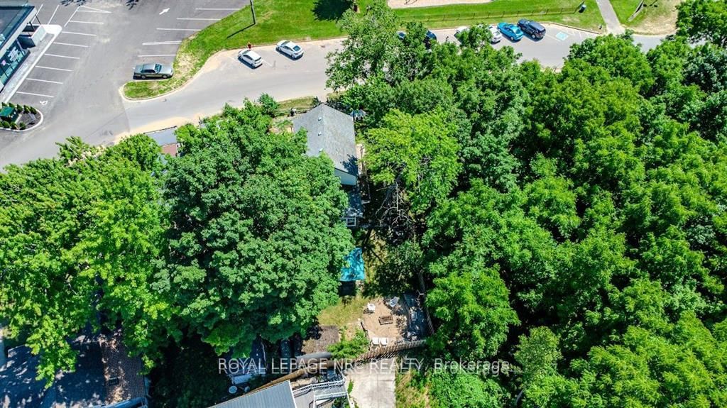 Detached House for sale at 3840 Terrace Lane, Fort Erie, Ontario, L0S 1B0 - Crystal Beach - MLS: X12982842