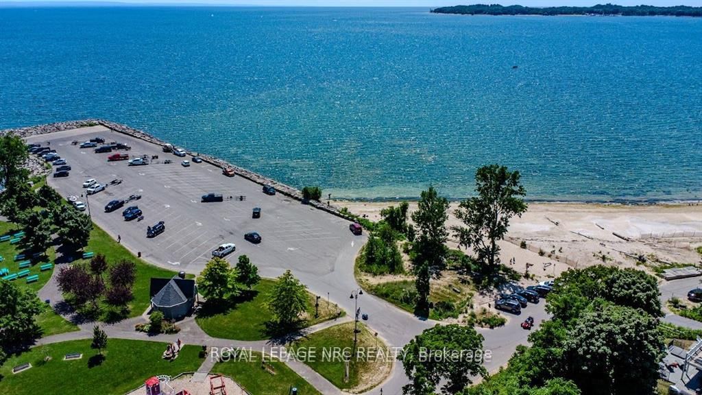 Detached House for sale at 3840 Terrace Lane, Fort Erie, Ontario, L0S 1B0 - Crystal Beach - MLS: X12982842