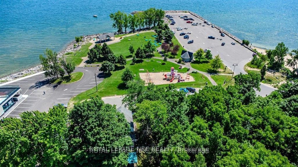 Detached House for sale at 3840 Terrace Lane, Fort Erie, Ontario, L0S 1B0 - Crystal Beach - MLS: X12982842