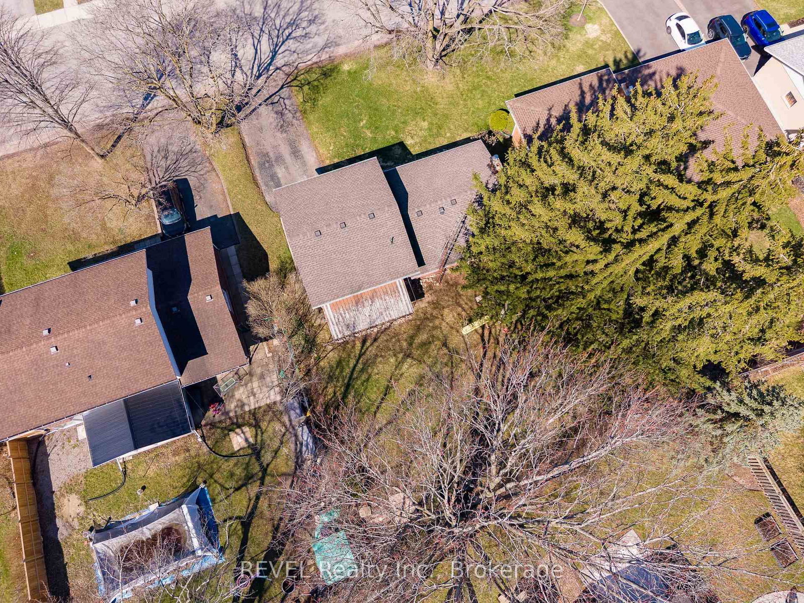 Detached House for sale at 190 Willson Road, Welland, Ontario, L3C 2T6 - Prince Charles - MLS: X12982860