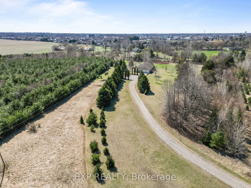 8371 Hickory Dr, Strathroy-Caradoc, N7G 3H8 | Image 3