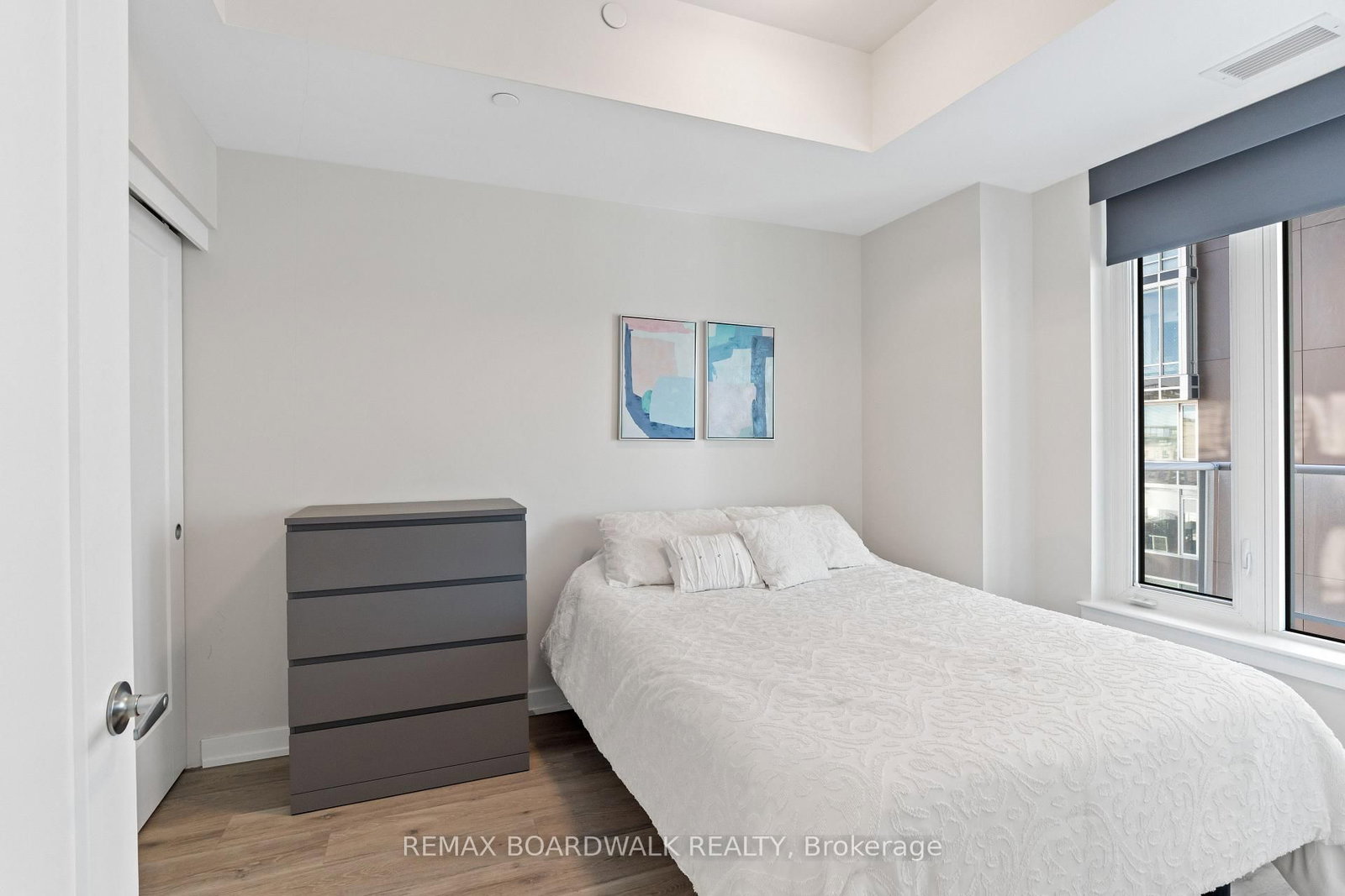 570 De Mazenod Avenue, Unit 603 - Photo 11
