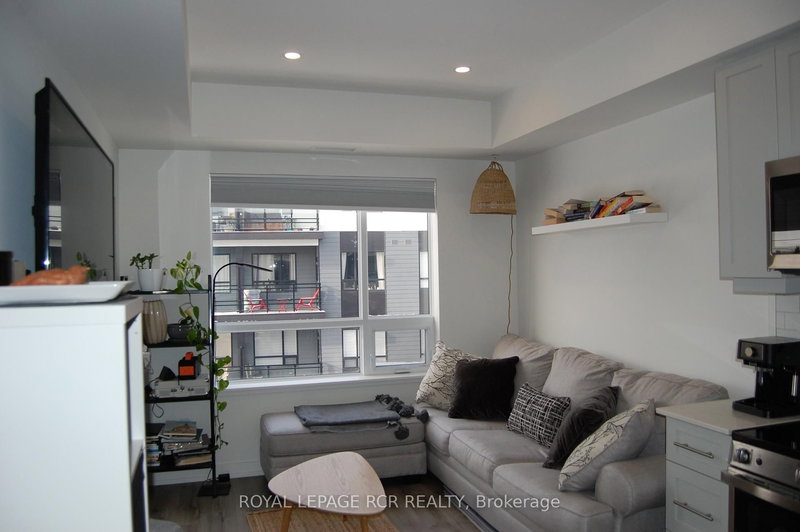 505 - 247 Northfield Dr E, Waterloo, N2K 0H1 | Image 2