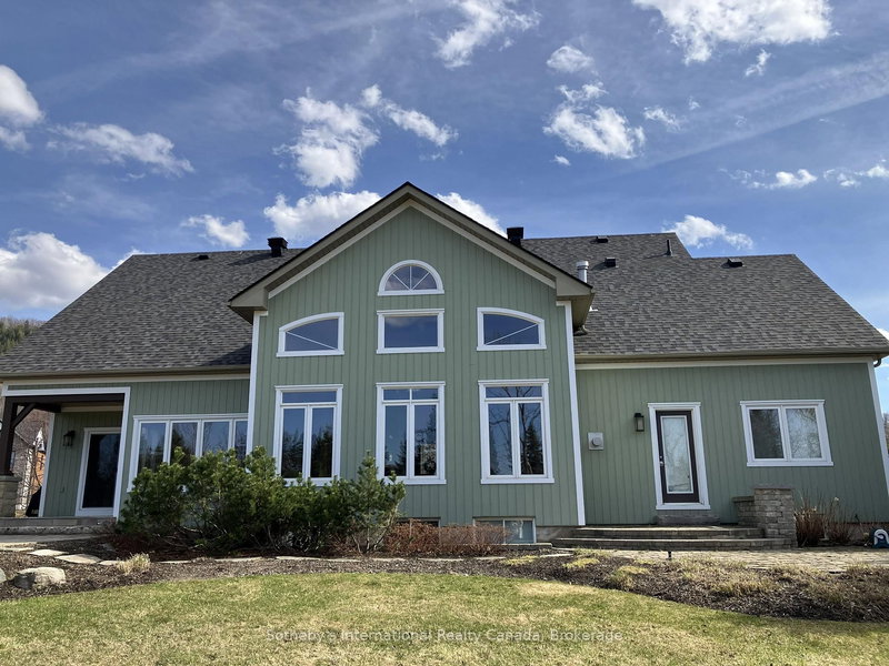 103 Barton Blvd, Blue Mountains, N0H 1J0 | Image 3