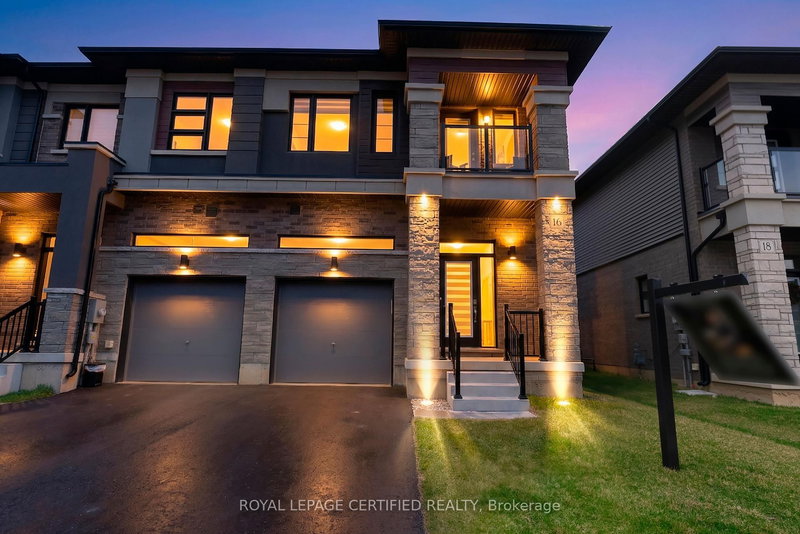 16 Dennis Ave, Brantford, Ontario