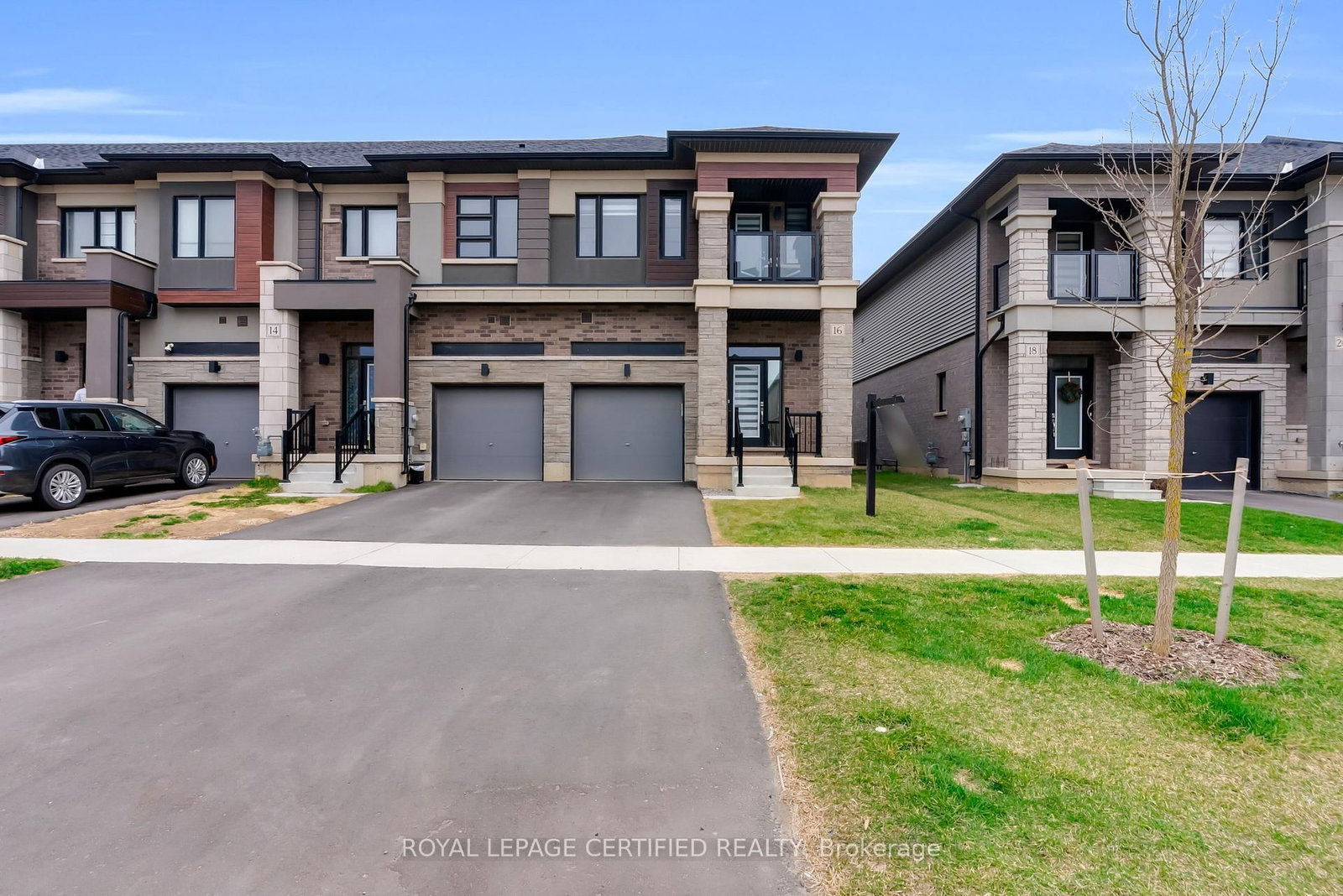 16 Dennis Avenue - Photo 3