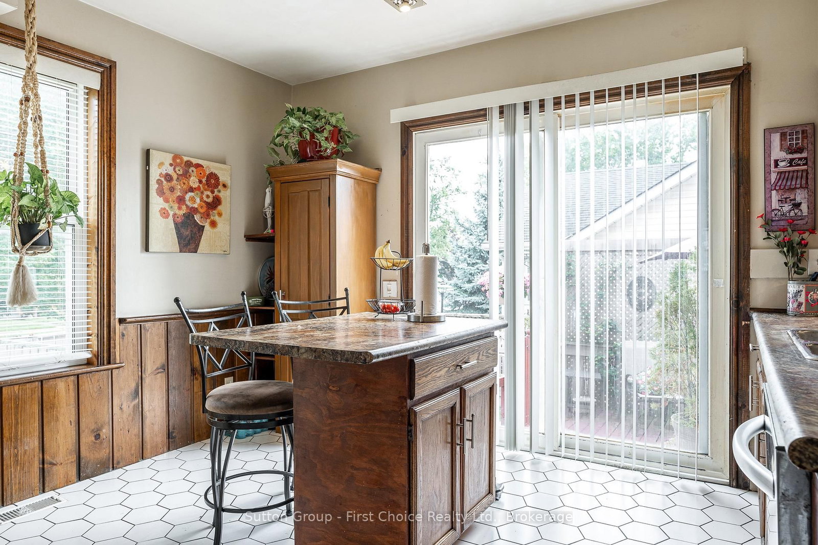 141 Perth Street • Stratford, ON photo 17