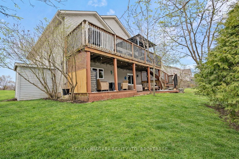 7852 Charnwood Ave, Niagara Falls, L2H 3E2 | Image 2