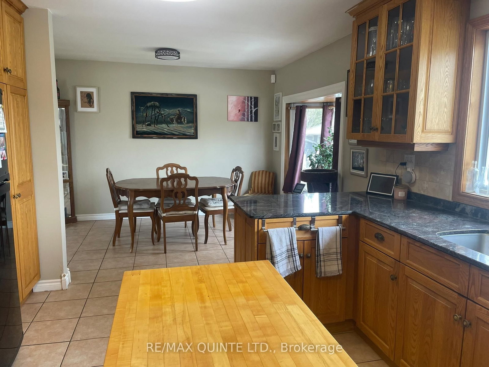 1752 County Road 3 • Prince Edward County, ON photo 12