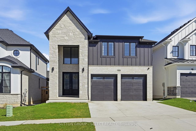 1886 Fountain Grass Drive