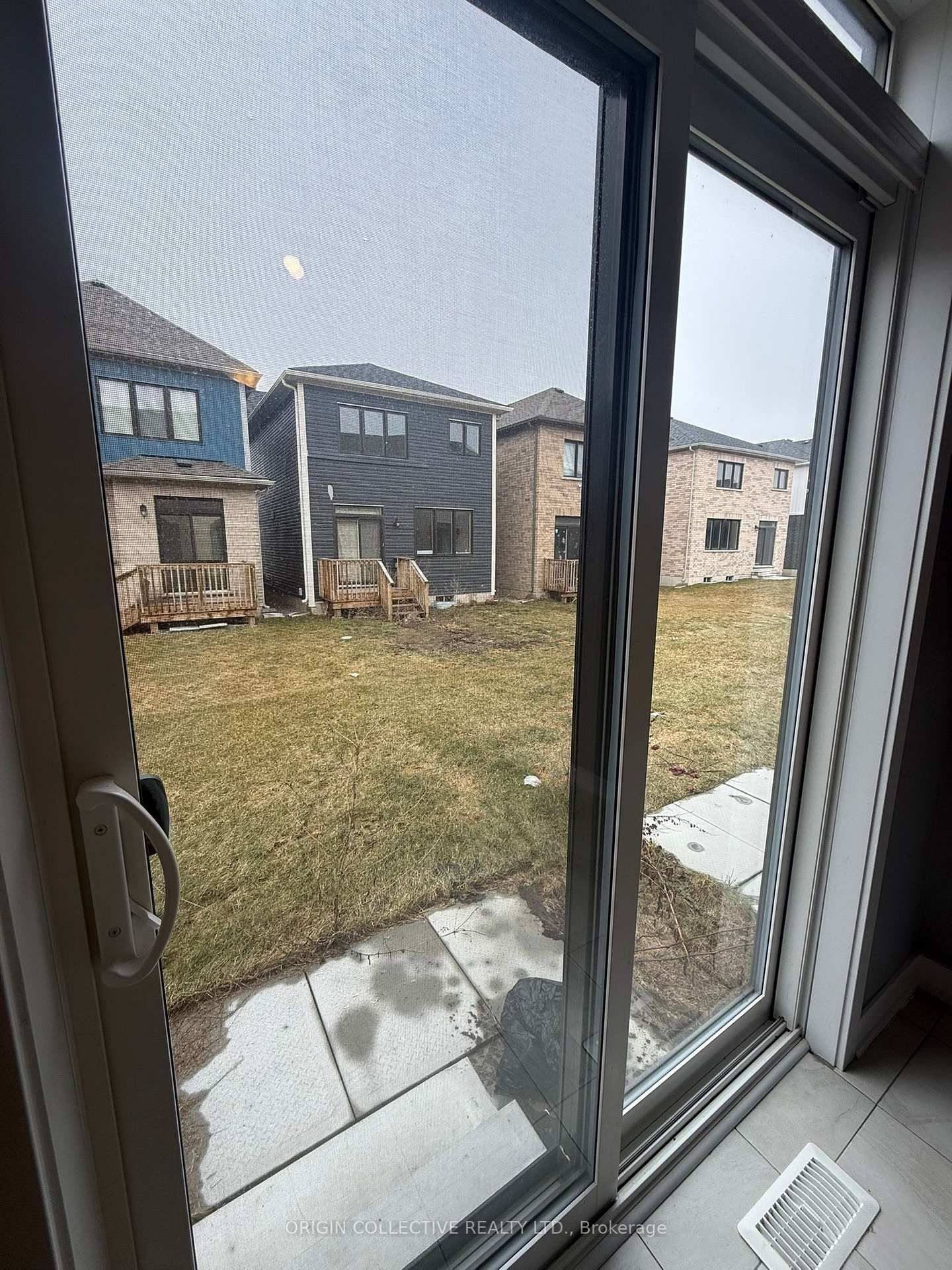 117 Keelson Street N - Photo 10