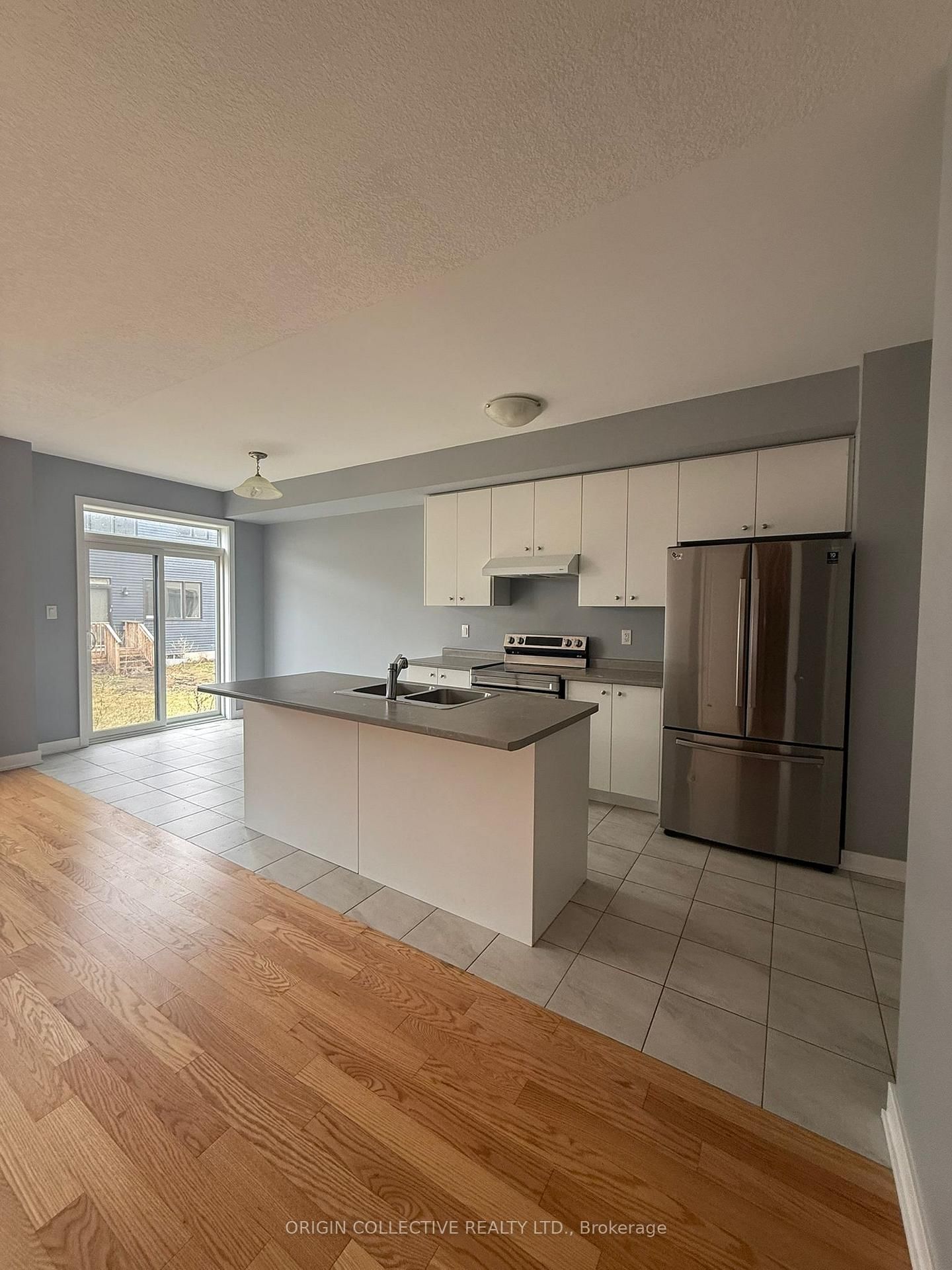 117 Keelson Street N - Photo 8