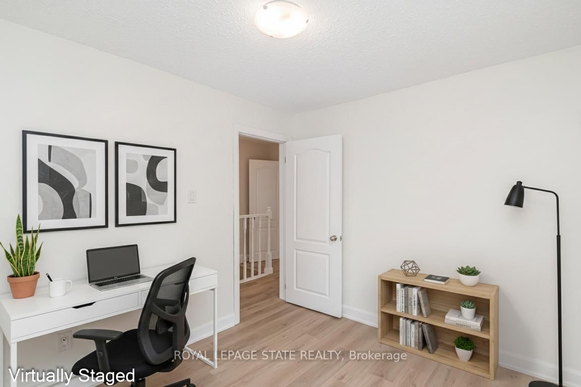 Detached House for sale at 60 Keith Street, Hamilton, Ontario, L8L 3S3 - Industrial Sector - MLS: X12983294