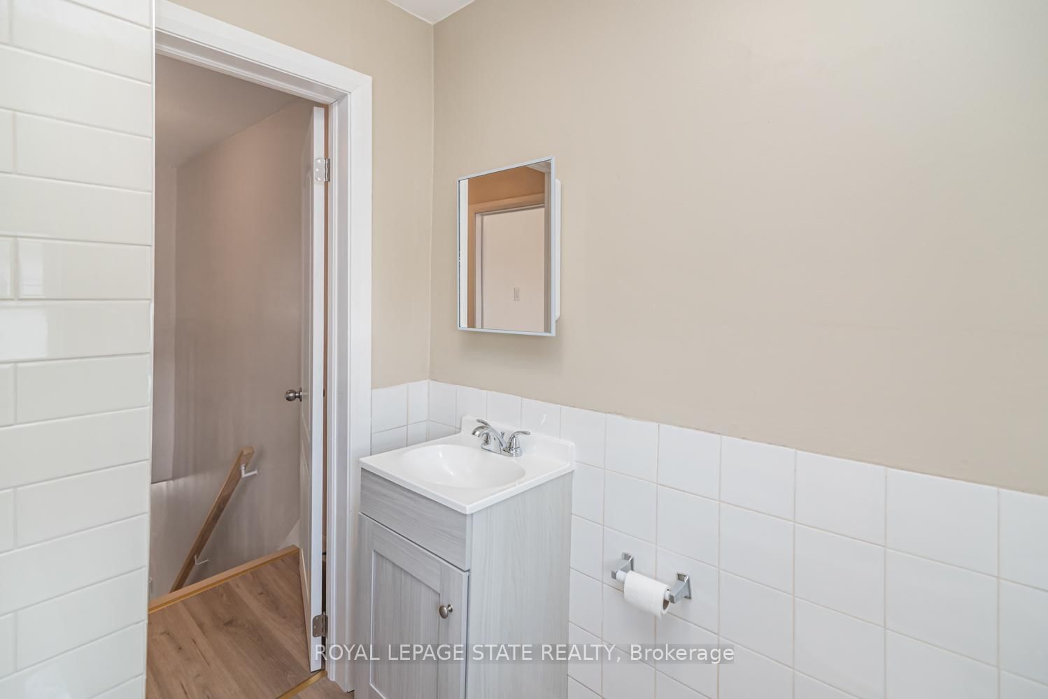 Detached House for sale at 60 Keith Street, Hamilton, Ontario, L8L 3S3 - Industrial Sector - MLS: X12983294