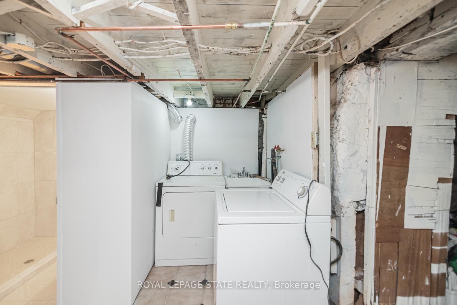 Detached House for sale at 60 Keith Street, Hamilton, Ontario, L8L 3S3 - Industrial Sector - MLS: X12983294