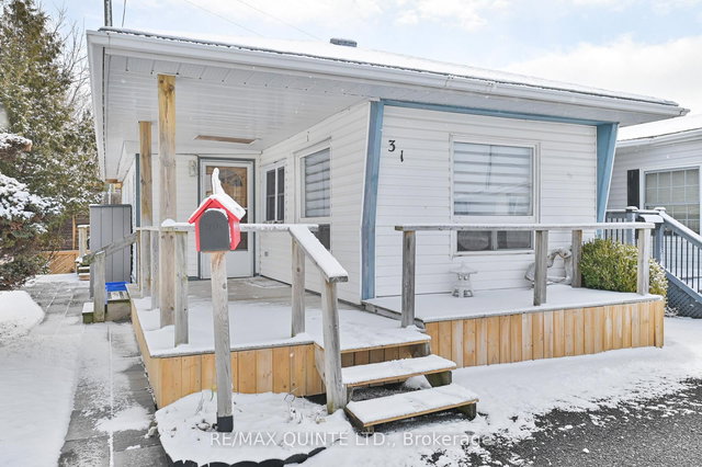 31 - 311 Dundas Street E