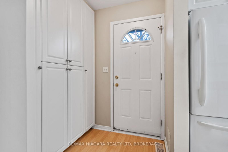 48 - 302 VINE St, St. Catharines, L2M 7M6 | Image 3