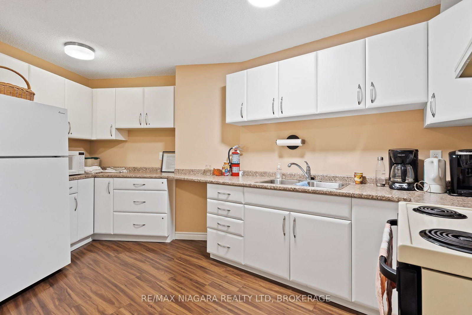 7 Gale Crescent, Unit B5 - Photo 29