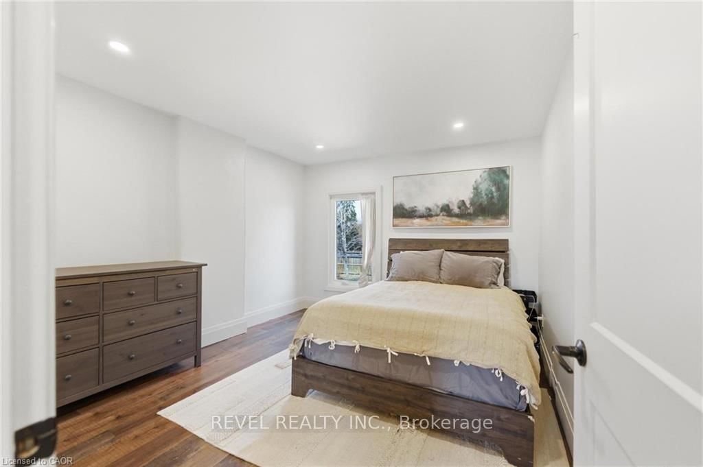 47 Wood Street E - Photo 15