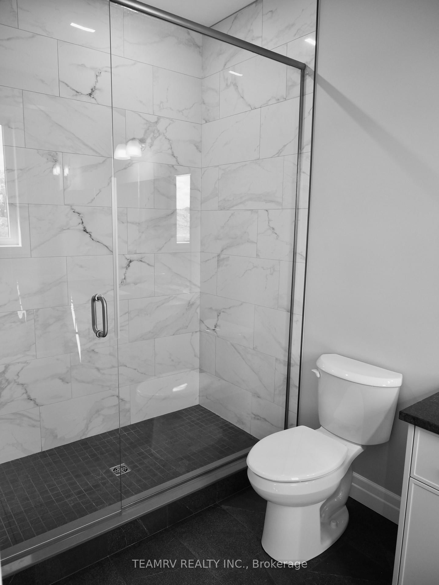 11 Sycamore Drive • Tillsonburg, ON photo 13