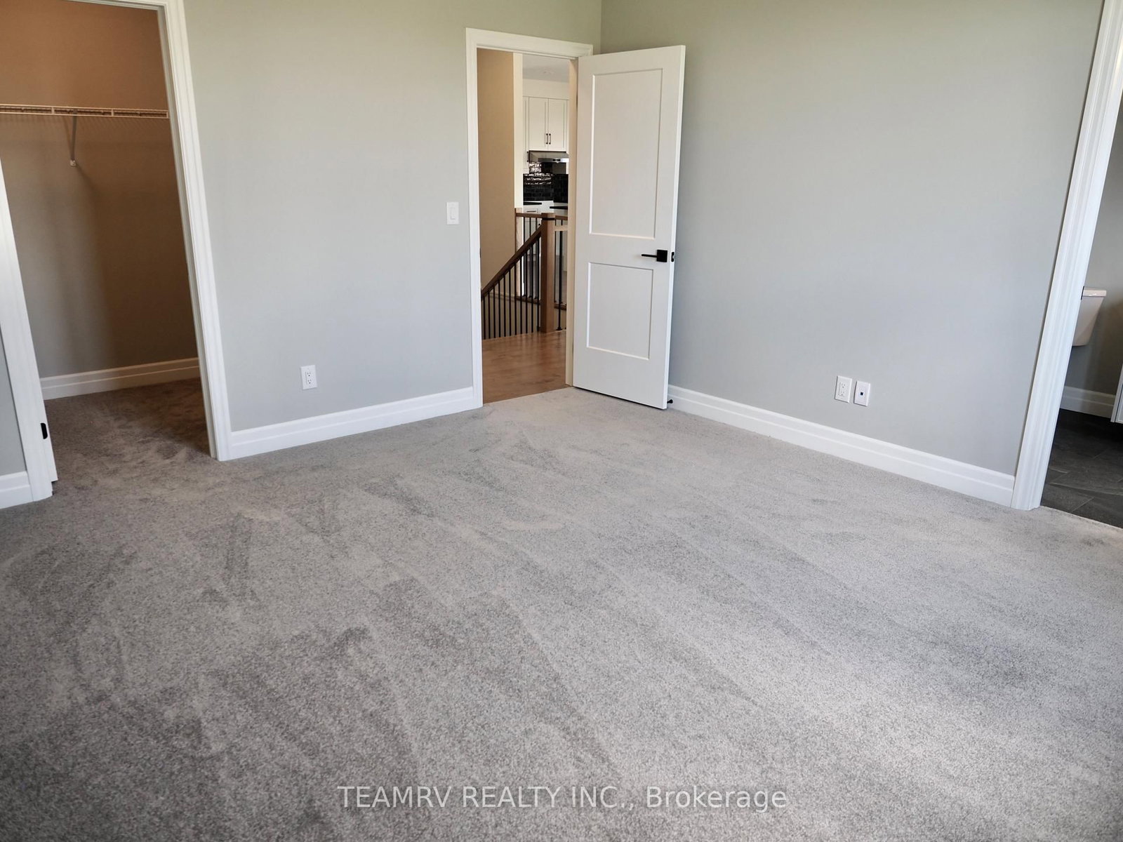 11 Sycamore Drive • Tillsonburg, ON photo 17