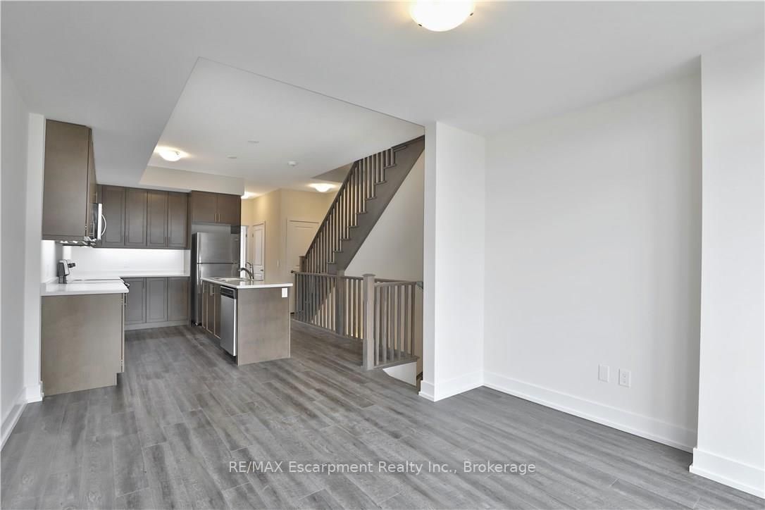 261 Skinner Road, Unit 8 - Photo 10