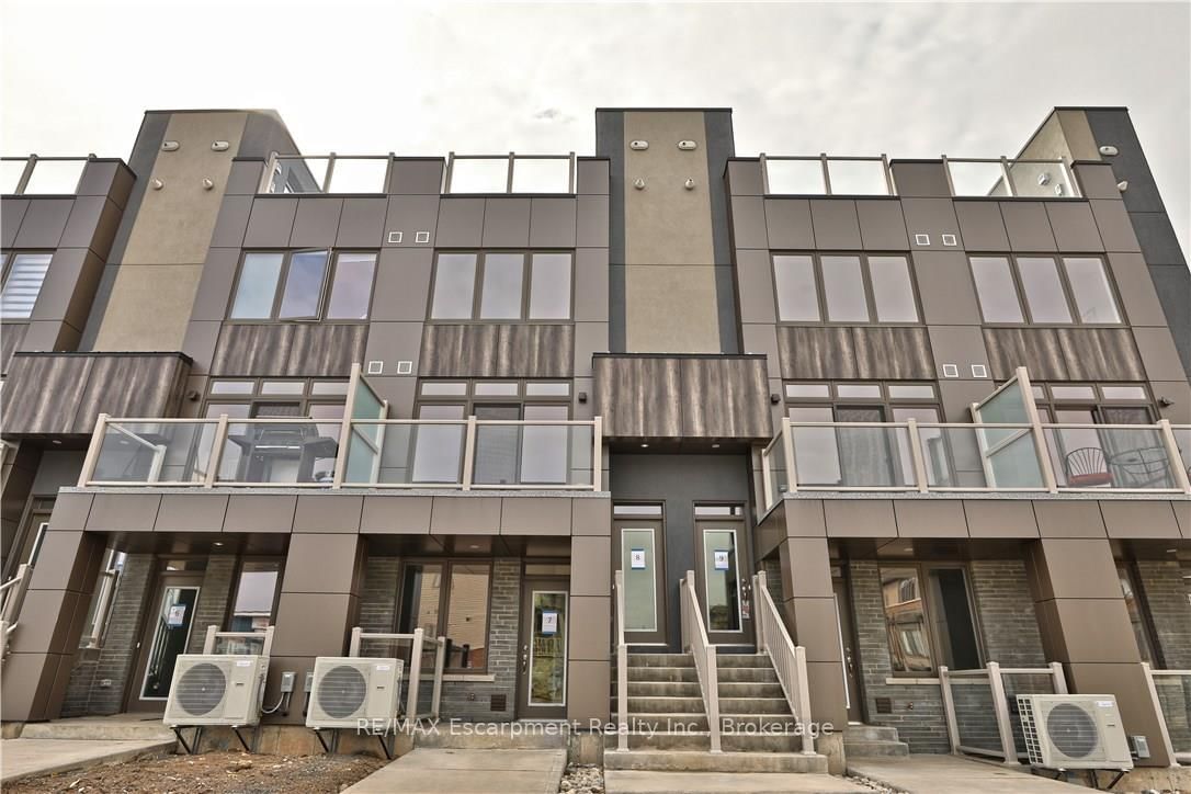 261 Skinner Road, Unit 8 - Photo 2