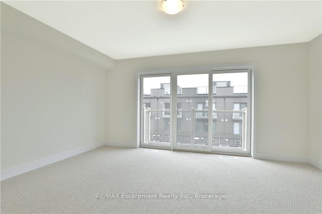 261 Skinner Road, Unit 8 - Photo 20