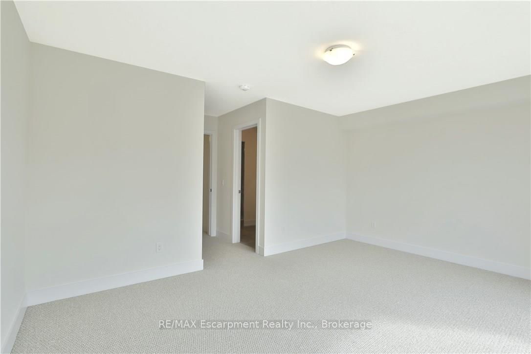 261 Skinner Road, Unit 8 - Photo 21