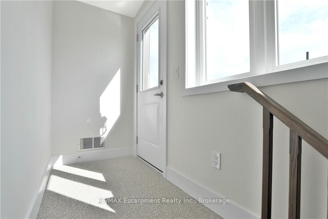 261 Skinner Road, Unit 8 - Photo 25