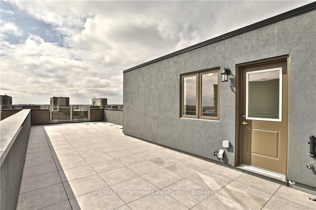 261 Skinner Road, Unit 8 - Photo 26