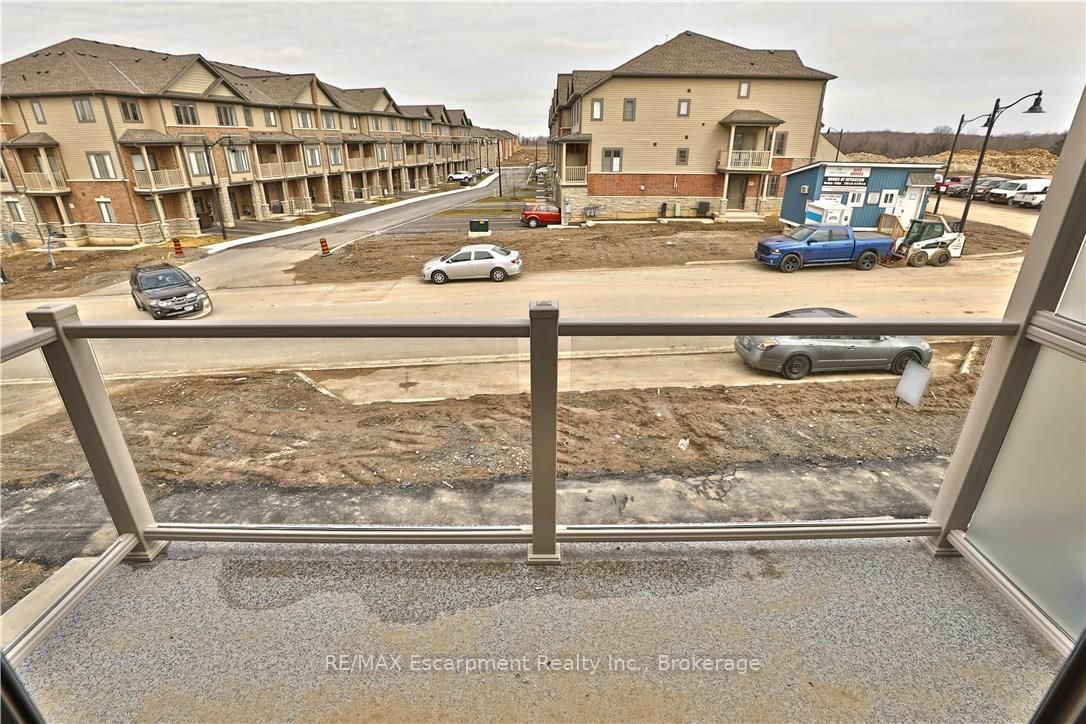 261 Skinner Road, Unit 8 - Photo 8