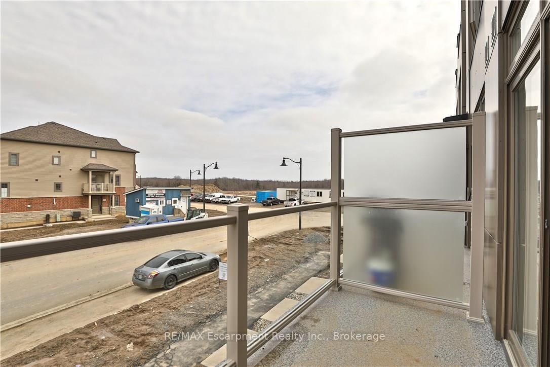 261 Skinner Road, Unit 8 - Photo 9