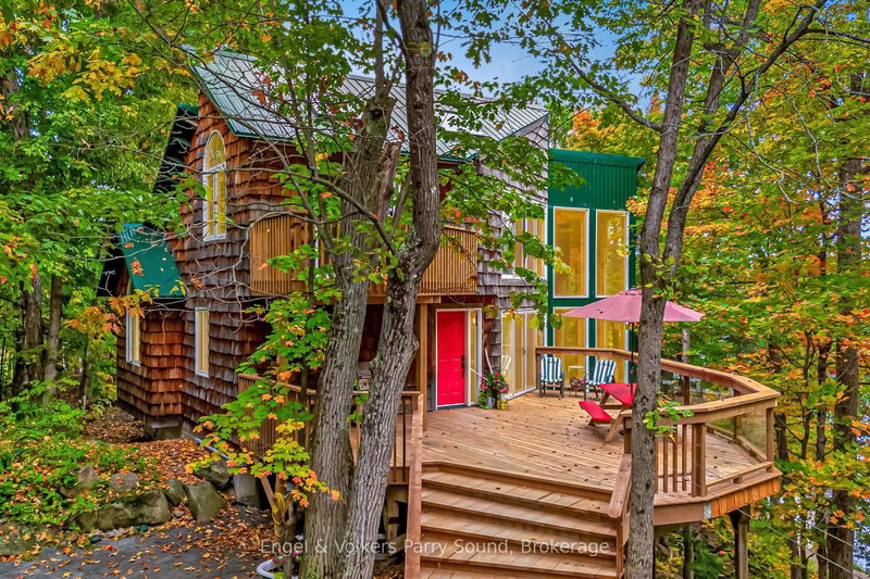 139 Manitou Dr, McKellar, Ontario