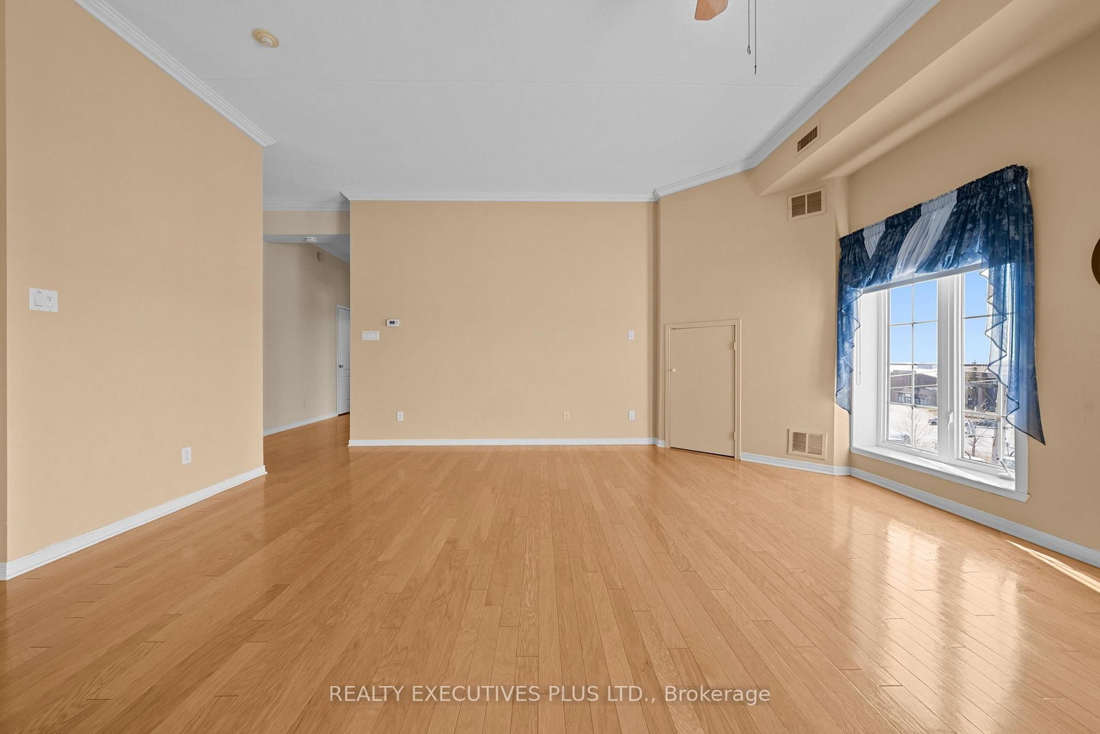 2921 Laurier Street, Unit 407 - Photo 15